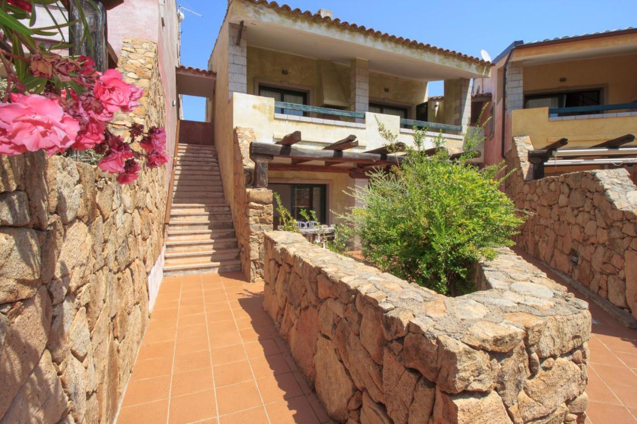 Baia Del Faro Aparthotel Palau Exterior photo